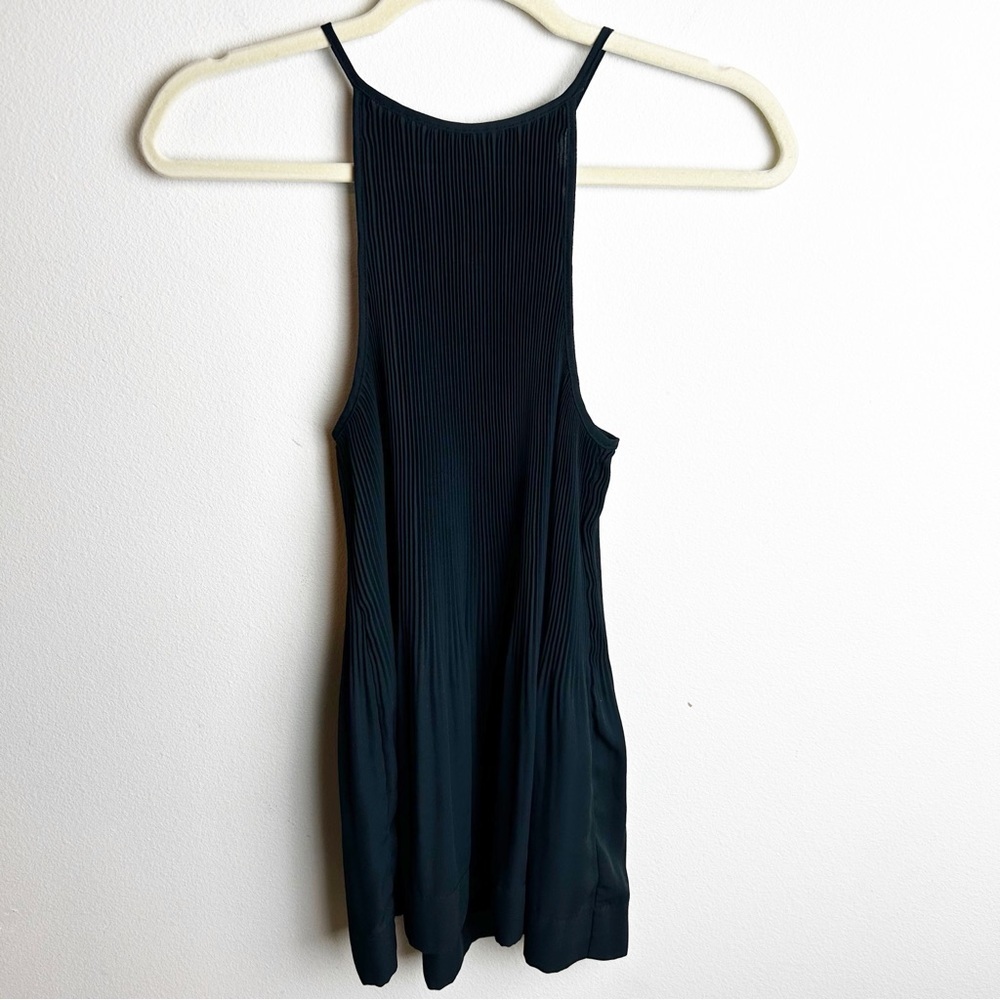 Kimchi Blue Urban Outfitters Halter tank black pleated swing blouse size: M